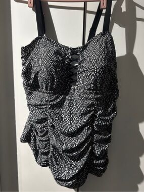 Raisin’s Black & White Ruched top Piece Swimsuit